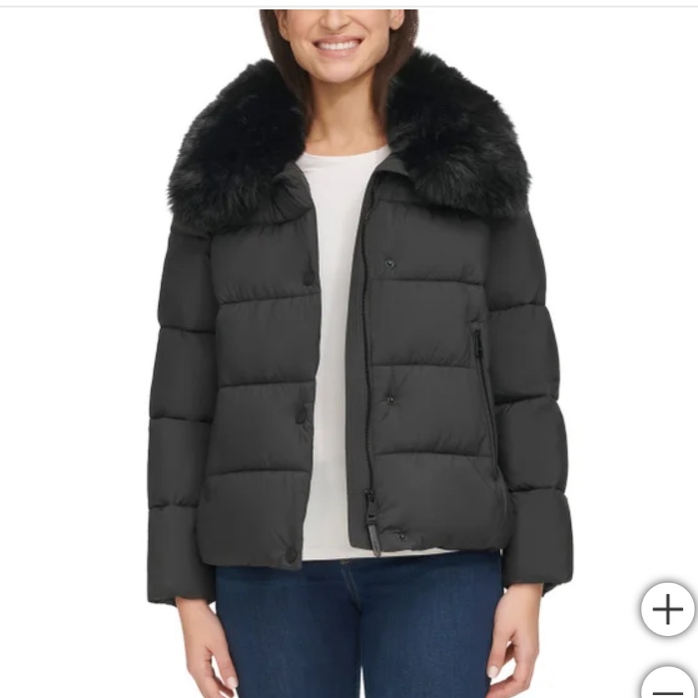 DKNY Women's Short Puffer Jacket size XS, NWT